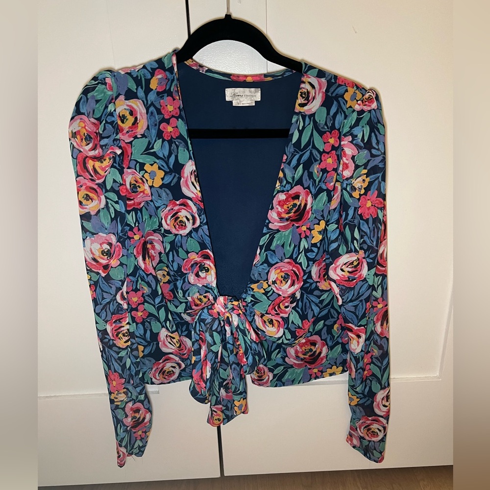Lovers and Friends Chic Floral Tie-Front Blouse